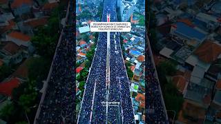 Download lagu APPEARANCE OF HUNDREDS OF THOUSANDS OF BOBOTOH IN CONVOY ON PASUPATI BRIDGE BANDUNG #bobotoh #per... mp3 Download lagu APPEARANCE OF HUNDREDS OF THOUSANDS OF BOBOTOH IN CONVOY ON PASUPATI BRIDGE BANDUNG #bobotoh #per... mp3