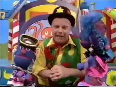 Playdays   The Roundabout Stop   Garden