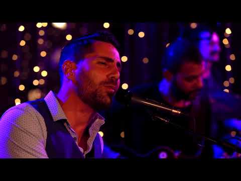 BALAFEESH: Masar Egbari 'Sabahek' & Aziz Maraka 'Ya bent El Nas'