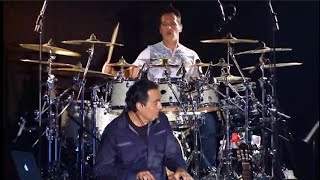 Neal Morse - MORSEFEST ! - At The End Of The Day &amp; Wind At My Back