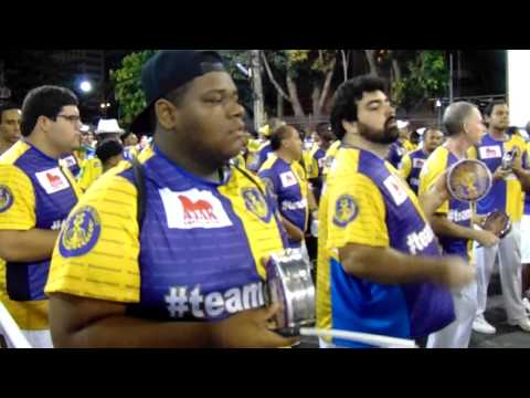 Desenho de tamborim da Tuiuti no ensaio técnico