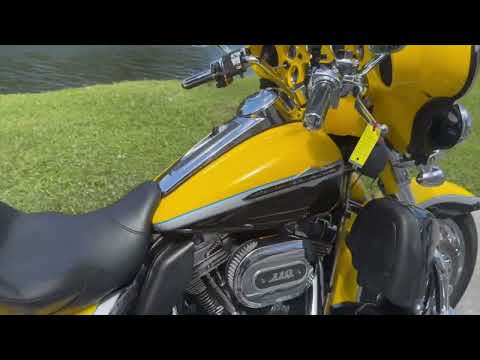 2012 Harley-Davidson CVO™ Ultra Classic® Electra Glide® in North Miami Beach, Florida - Video 1