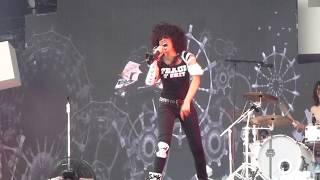 Shaka Ponk - Morir Cantando - Pinkpop 12-Jun-2015