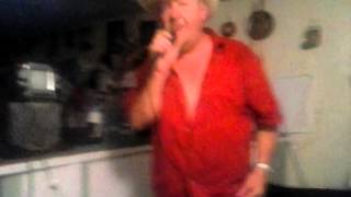 Tracey Lawrence somebody paints the wall