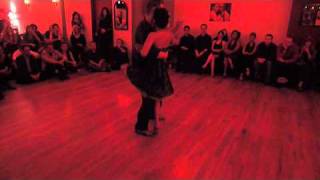 Santiago Steele & Luna Palacios Dance 'Indiferencia' @ La Nacional