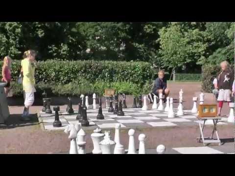 Puistoshakin HM2012-1601 Miikka Mäki-Uuro - Daniel Ebeling yleisöä.MTS