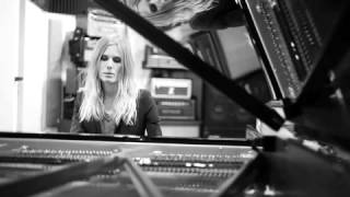 Amalie Bruun - Sick Muse (Piano)
