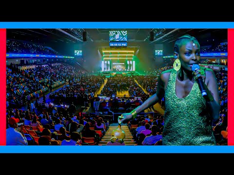 TETA DIANA UMAZE IGIHE MU MAHANGA,MU MYAMBARO IDASANZWE YONGEYE GUTARAMIRA ABANYARWANDA.