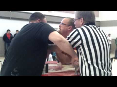 Rob McNamara vs Shawn Ross (left hand)