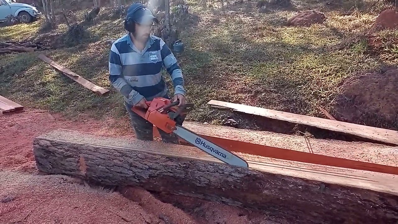 Husquvarna 272 xp .maquininha valenti apitano bunito com sabre de 24 polegadas 💪💪🙏👏✊