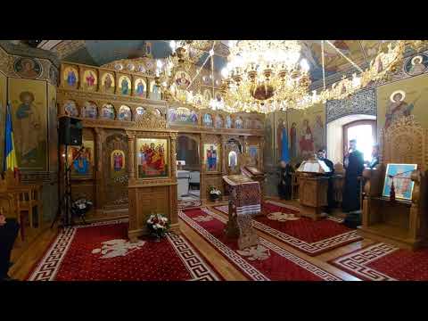 Grupul Ethos în misiune și cântare la Sfânta Liturghie în Parohia Ortodoxă Moieciu de Sus 2021