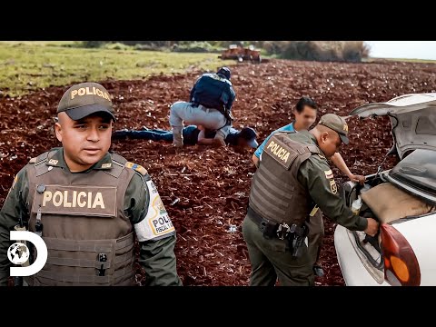 Suspeitos que tentaram fugir das autoridades | Operação Fronteira: América do Sul | Discovery Brasil