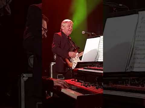 Bílá královna Standa Hložek s kapelou Charlie Band Blažek Prachatice