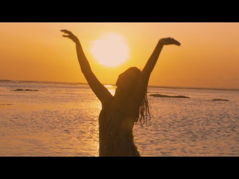 Valentina Ploy - Warm (Official Video)