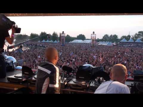 Headhunterz @ DefQon 1 2009 BACKSTAGE Teil 1