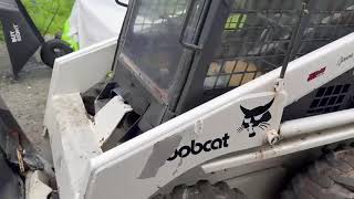 Купить мини-погрузчик Bobcat 743 with attachments, year 1985, Laukaa - Изображение 4 | Machineryline KG Мини-погрузчик Bobcat 743 with attachments, year 1985, Laukaa | Изображение 4 - Machineryline