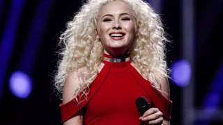 Wiktoria as i lay me down