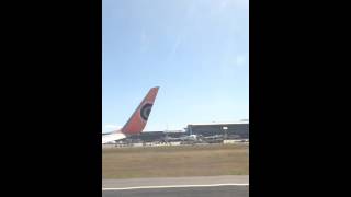 preview picture of video 'Hyperlapse (time-lapse) of take-off from Cape Town International (CPT)'