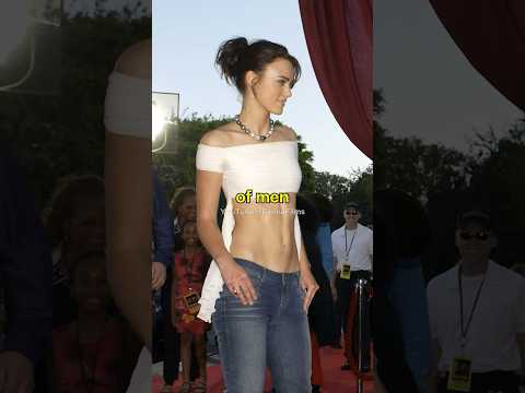 Keira Knightley on Being Followed By Paparazzi #shorts #keiraknightley