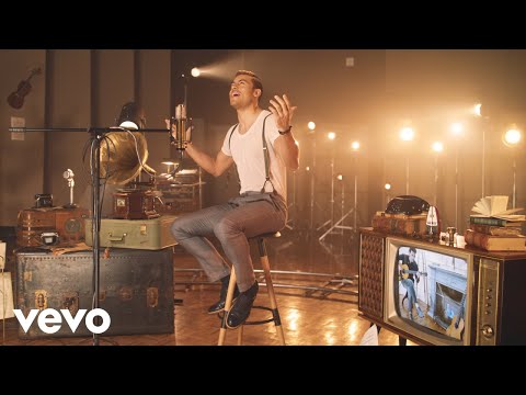 Carlos Rivera - Tocando al Frente (Si Fuera Mía [Video Oficia])