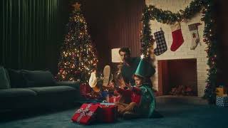 Dearfoams Holiday Magic with Dearfoams