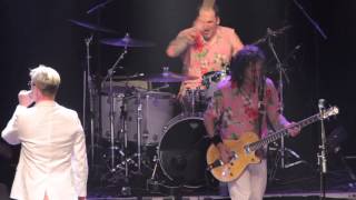 Me First and the Gimme Gimmes | Me and Julio Down By The Schoolyard