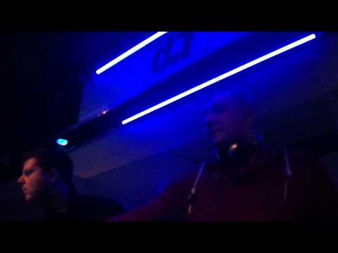 Antoos: Dogzilla- Frozen