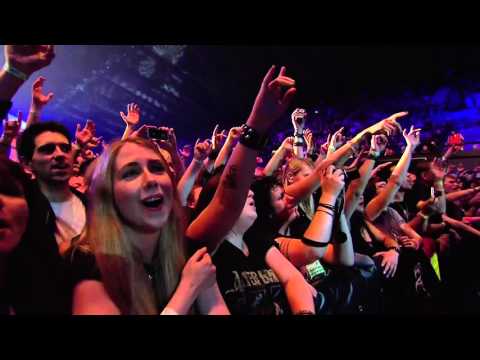 Videoclip de Open Your Eyes (Live) — Alter Bridge