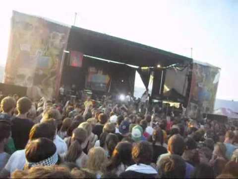 UnderOath Intro/Breathing In A New Mentality -Warped Tour 09 Hartford CT