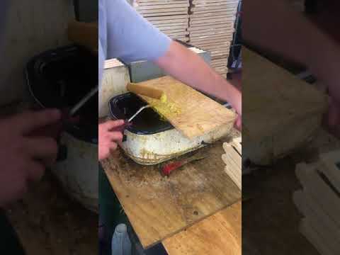 download lagu mp3 mp4 Sweet Bee Honey Farm, download lagu Sweet Bee Honey Farm gratis, unduh video klip Sweet Bee Honey Farm