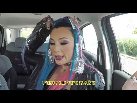 "Donna al volante... shopping costante!" SIT COM episodio 2