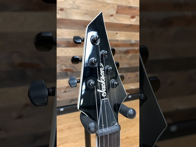 Vídeo relacionado con Jackson JS Series Monarkh SC JS22 Electric Guitar, Amaranth Fingerboard, Tobacco Burst