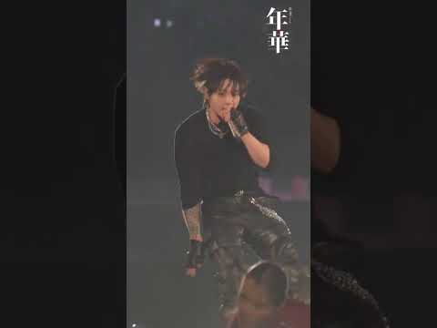 YouTube · Garota Lindinha — Nggak ada yang bisa ngalahin pesona Jungkook saat menari! 🌟 Cek fancam-nya yang bikin kamu...