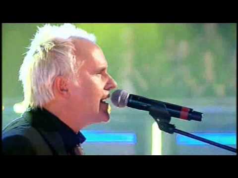 Howard Jones - New Song LIVE on Now Thats What I Call 1983 (Nov 2008)