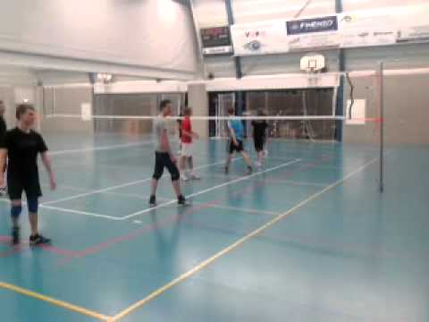 Voko jongens A, alsof ze op de camping zijn