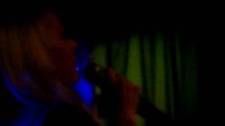 don&#39;t wanna dance Cassie live at Metrodome