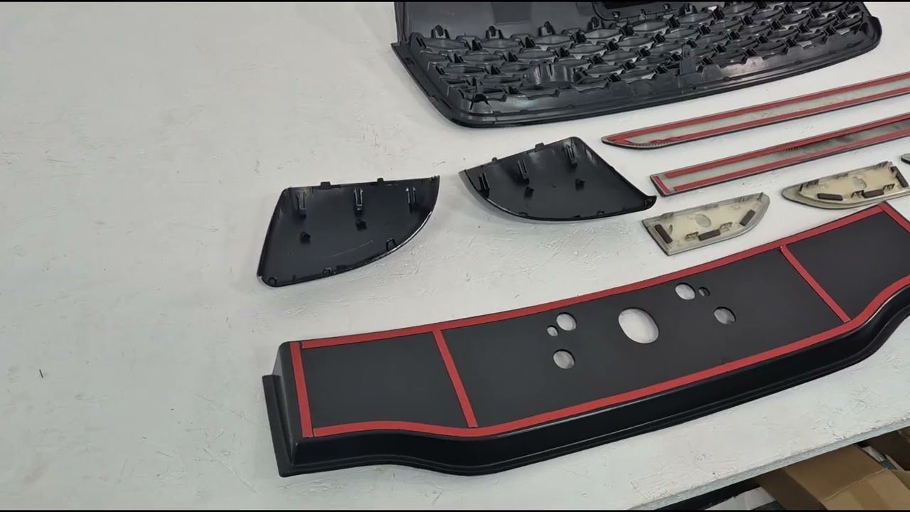 Land Rover Discovery Sport 2014– Bodykit-sæt Black Edition Kit (2014-2019) Video 1