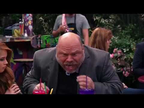 Jessie Saison 3 Episode 10 -  Le premier job d'Emma - 1/6