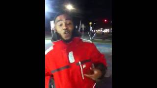 Goopy coolin out da T