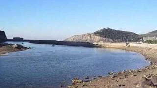 preview picture of video 'PLENTZIA Puerto y playa - port and beach Plentzia'