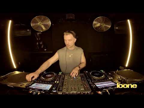 Loone LIVE x VESELKA w/ S.A. TWEEMAN