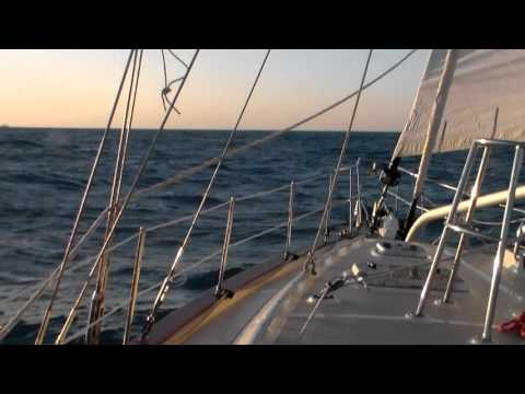 Island Packet 440 to Key West with a Small Craft Advisory