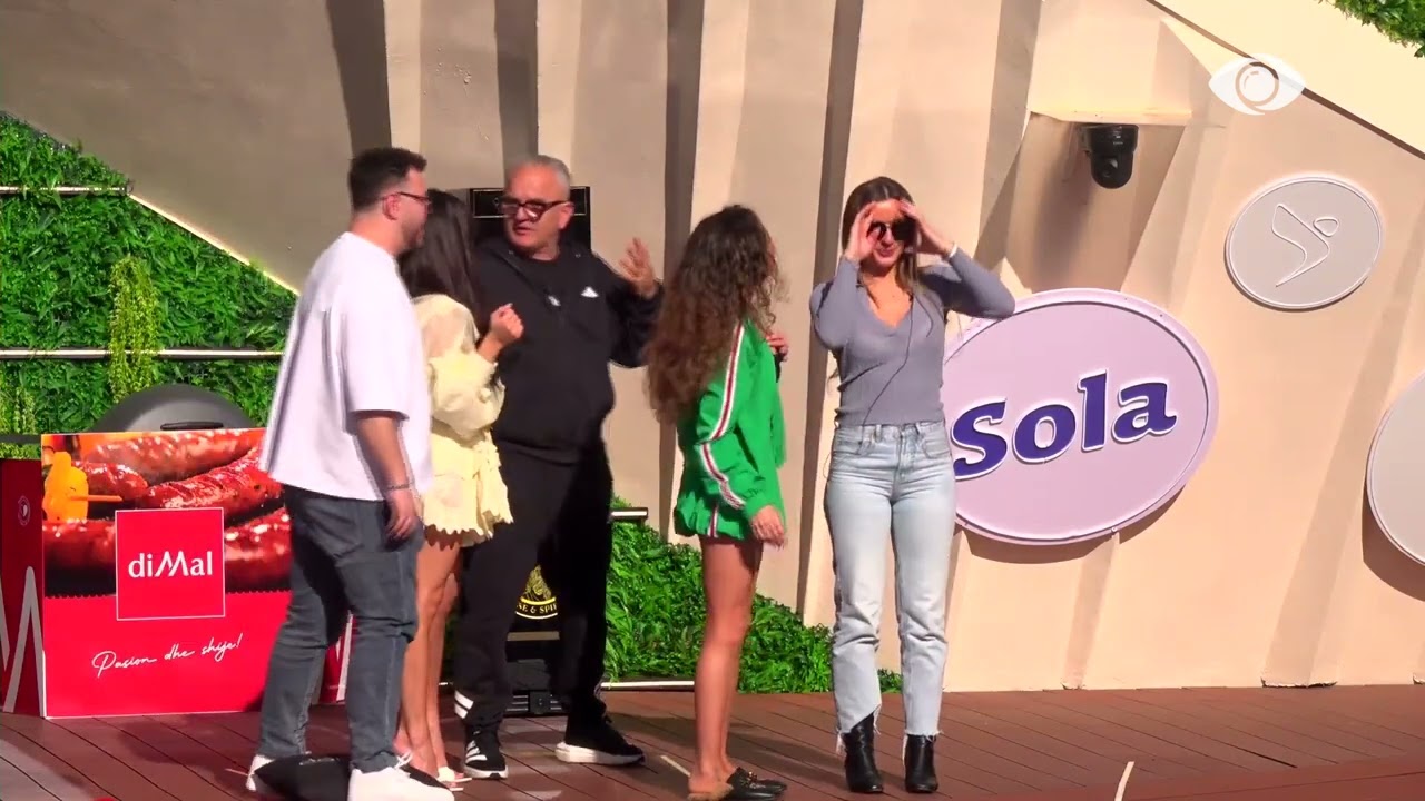 Surprizë nga ajri për Juelën, banorja emocionohet