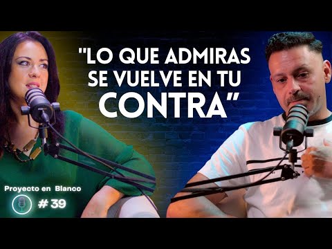 La EMOCIONALIDAD del APEGO ANSIOSO se vuelve en contra del APEGO EVITATIVO! Relación TOXICAS? debate
