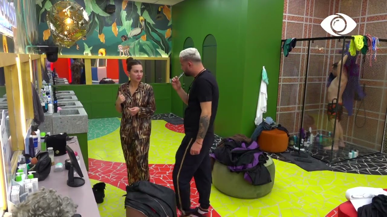 Luizi dhe Kiara nisin ditën bashkë/ Bjordi bën dush