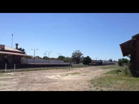 NR92 Overland at Stawell 31/12/11