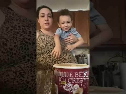 Dr Pepper Float Ice Cream | Taste Test | Honest Review | Not Sponsored | Lindsey Bounds