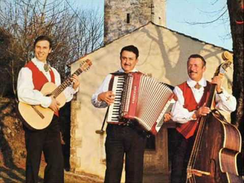 Slovenska Polka-Trio Pakai