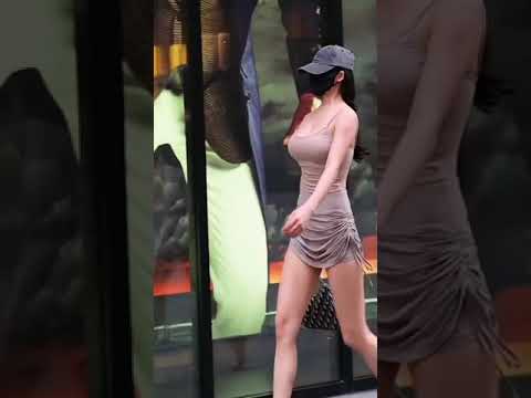 Hot Street Fashion Show