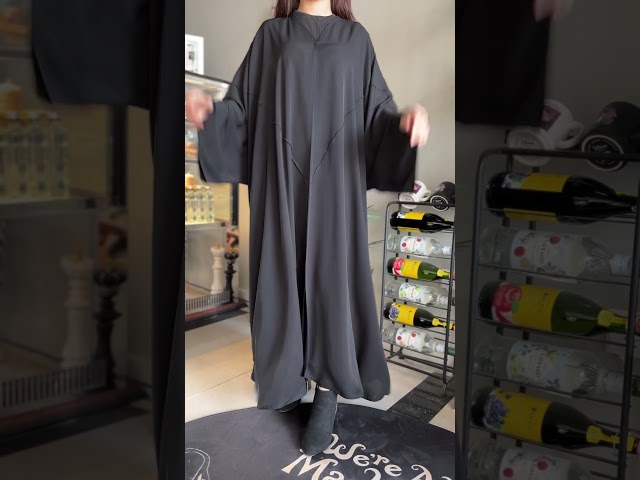 عباية بقصة واسعة